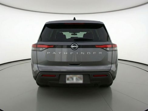 Used 2024 Nissan Pathfinder S FWD image 7