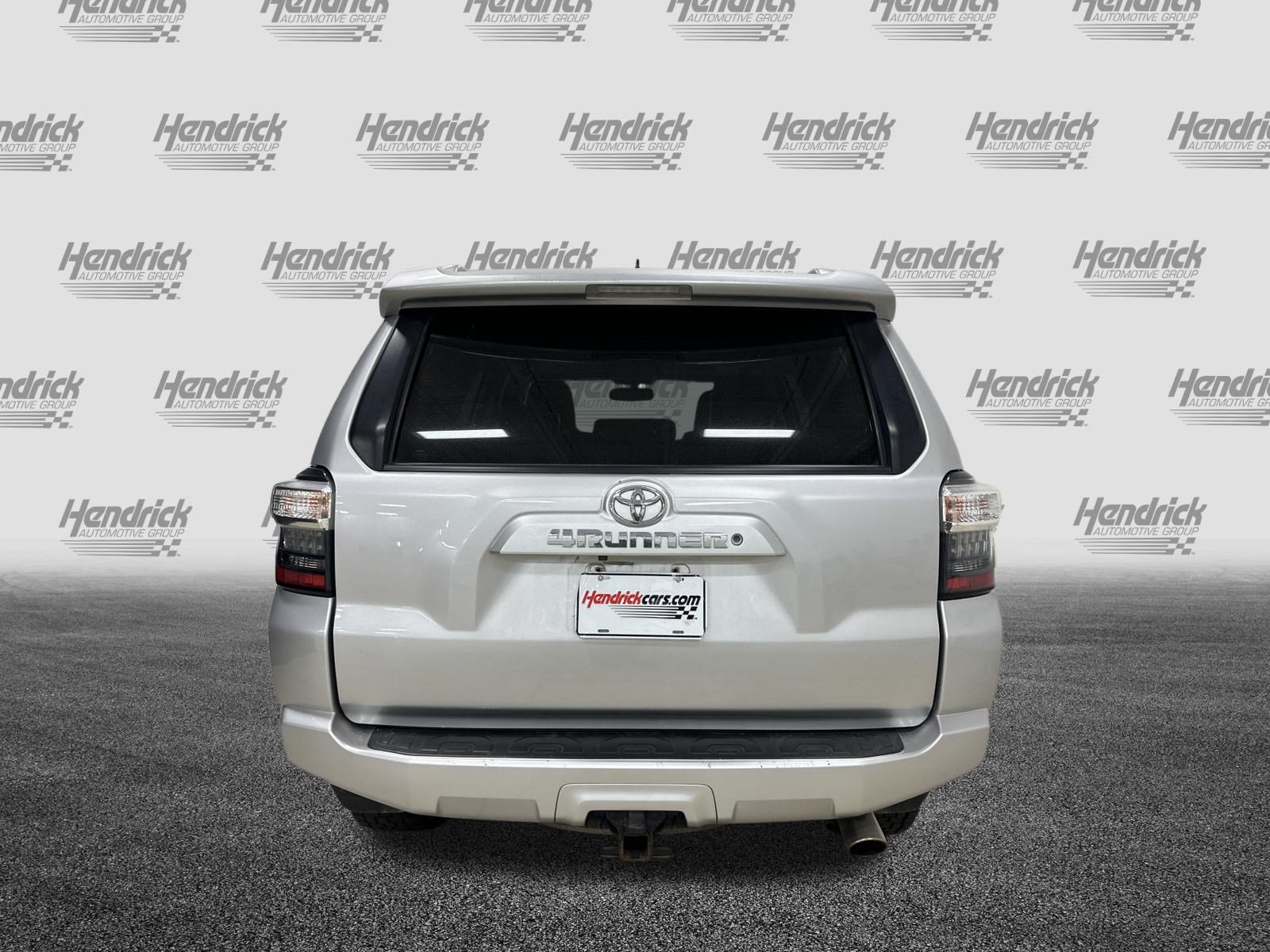 Used 2016 Toyota 4Runner SR5 Premium w/ Convenience Package AWD/4WD image 9