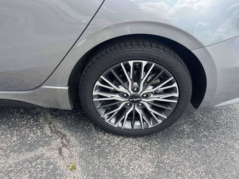 Used 2022 Kia Forte GT-Line w/ GT-Line Premium Package FWD image 11