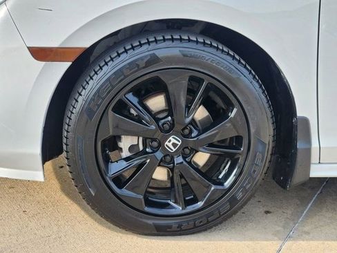 Used 2023 Honda Odyssey Sport image 18