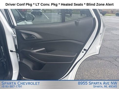 Used 2025 Chevrolet Trax LT w/ Driver Confidence Package FWD image 20