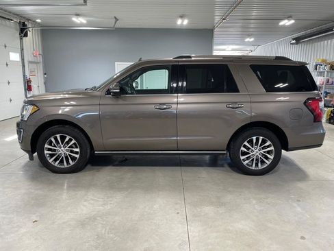 Used 2018 Ford Expedition Limited AWD/4WD image 4