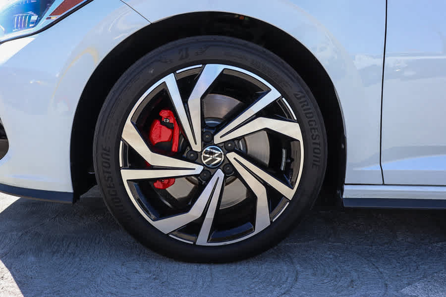 Used 2023 Volkswagen Jetta GLI Autobahn FWD image 11