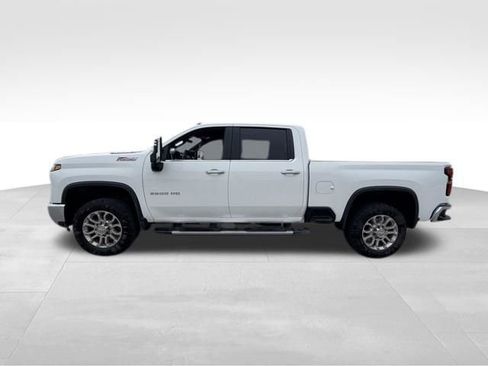Used 2025 Chevrolet Silverado 2500 LTZ w/ LTZ Premium Package AWD/4WD image 3