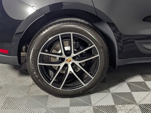 New 2026 Porsche Macan AWD/4WD image 12