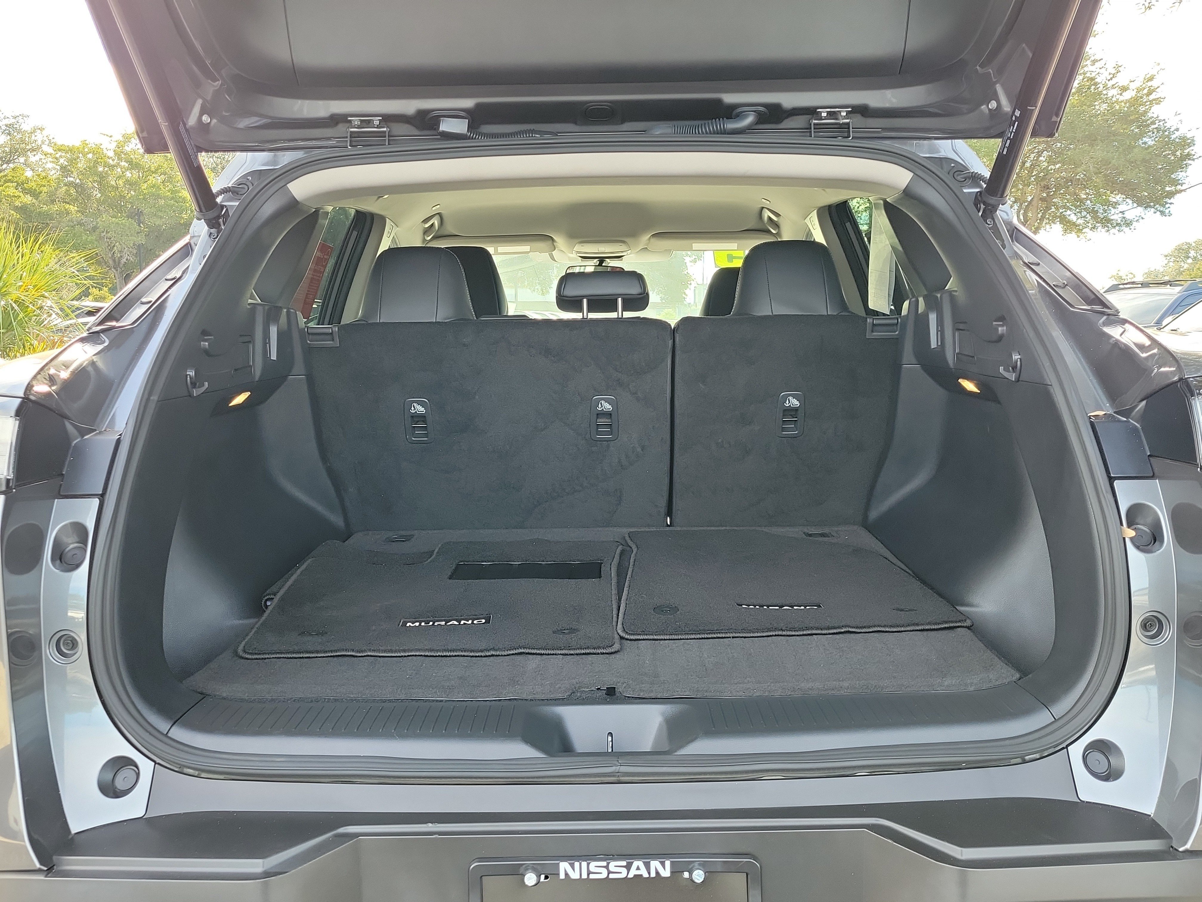 Certified 2025 Nissan Murano SV AWD/4WD image 8