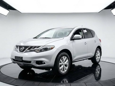 Used 2014 Nissan Murano SV w/ Value Package FWD image 2