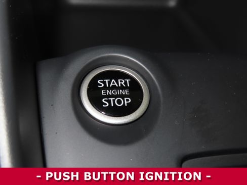 Certified 2025 Nissan Kicks Play S image 15