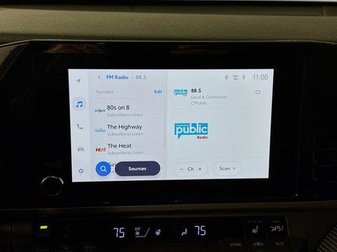 Certified 2025 Toyota Camry SE w/ Convenience Package image 15