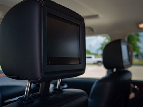 Used 2019 Nissan Armada Platinum AWD/4WD image 26