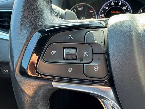 Used 2024 Buick Enclave Premium AWD/4WD image 29