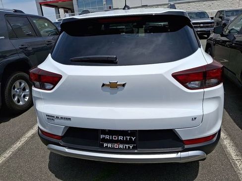 Used 2025 Chevrolet TrailBlazer LT AWD/4WD image 5