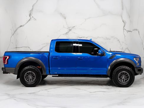 Used 2019 Ford F150 Raptor w/ Equipment Group 802A Luxury image 12
