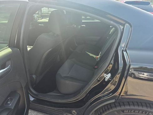 Used 2019 Dodge Charger SXT w/ Blacktop Package RWD image 7
