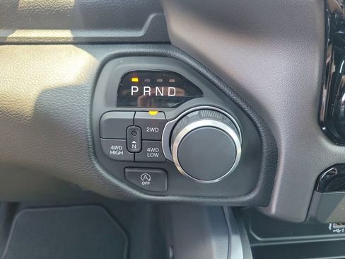 New 2026 RAM 1500 Express AWD/4WD image 21