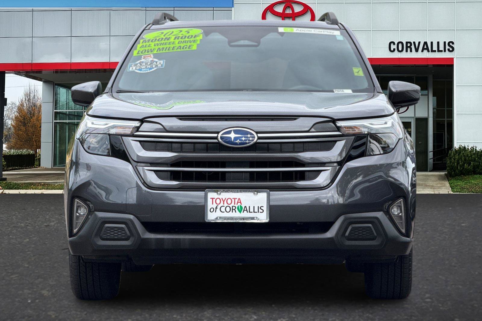 Used 2025 Subaru Forester Premium AWD/4WD image 9