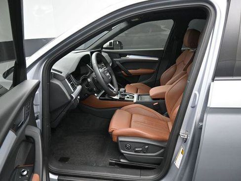 Used 2024 Audi Q5 2.0T Prestige w/ Prestige Package AWD/4WD image 9