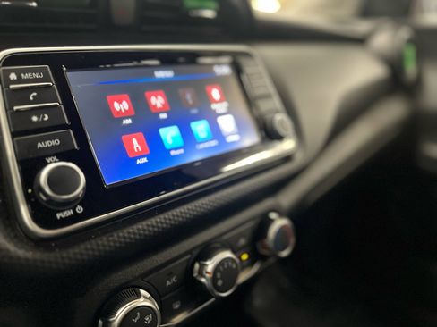 Used 2022 Nissan Kicks S image 21