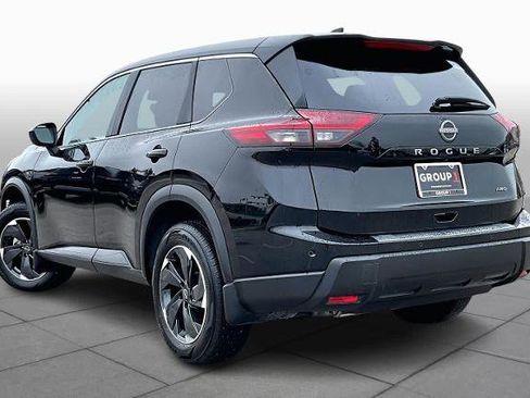Certified 2025 Nissan Rogue SV image 12