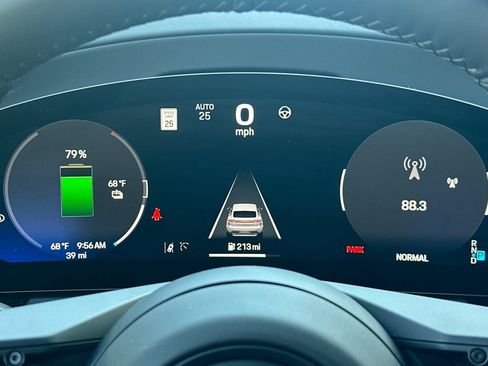 New 2025 Porsche Macan 4S Electric image 26