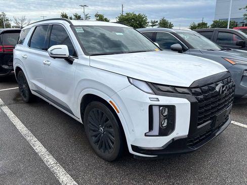 Used 2025 Hyundai Palisade Calligraphy AWD/4WD image 3