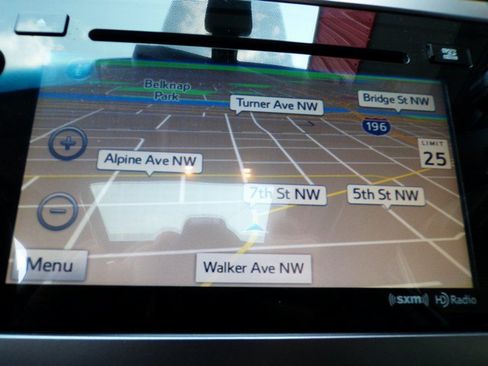 Used 2017 Subaru Outback 2.5i Limited AWD/4WD image 12