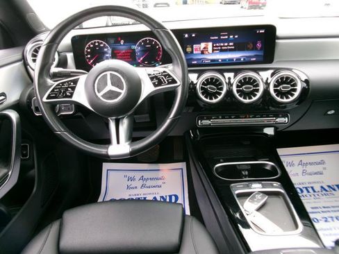 Used 2025 Mercedes-Benz CLA 250 image 11