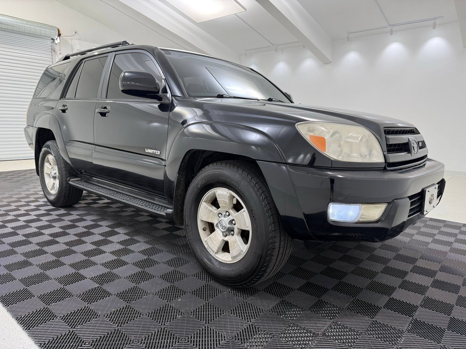 Used 2005 Toyota 4Runner Limited RWD image 1