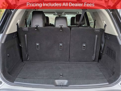 Used 2023 Nissan Pathfinder SL AWD/4WD image 13