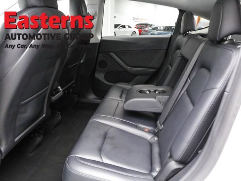 Used 2022 Tesla Model Y Long Range AWD/4WD image 19