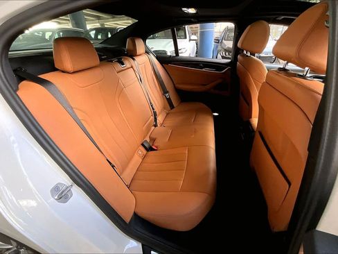 Used 2023 BMW 540i w/ Premium Package image 20