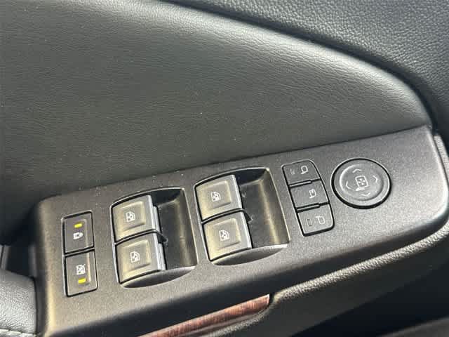 Used 2020 GMC Yukon SLT w/ Open Road Package AWD/4WD image 22