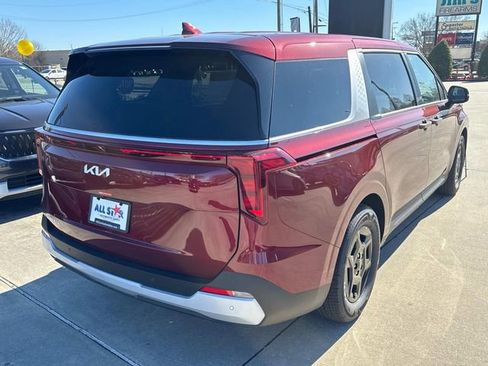 New 2026 Kia Carnival FWD image 8