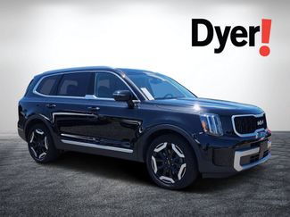 Used 2024 Kia Telluride EX w/ EX Captain's Chair Package AWD/4WD video 1
