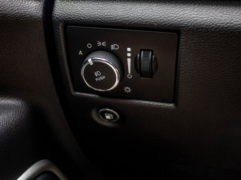 Used 2021 Jeep Grand Cherokee Summit image 37