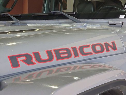 Used 2018 Jeep Wrangler Unlimited Rubicon image 10