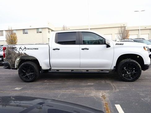 Used 2024 Chevrolet Silverado 1500 Custom Trail Boss w/ Realtree Special Edition image 4