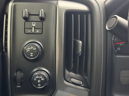 Used 2018 Chevrolet Silverado 1500 LTZ w/ Max Trailering Package image 19