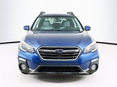 Used 2019 Subaru Outback 2.5i Premium image 2