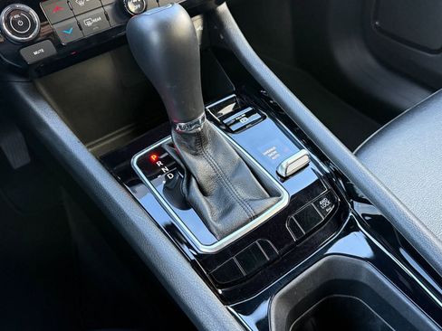 Used 2025 Jeep Compass Limited image 41