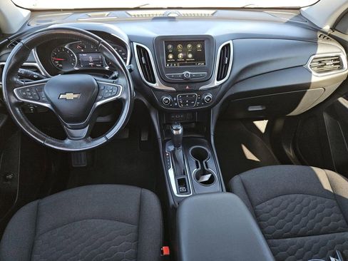 Used 2019 Chevrolet Equinox LT w/ Driver Convenience Package image 8