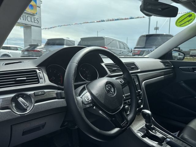 Used 2017 Volkswagen Passat 1.8T SE FWD image 17