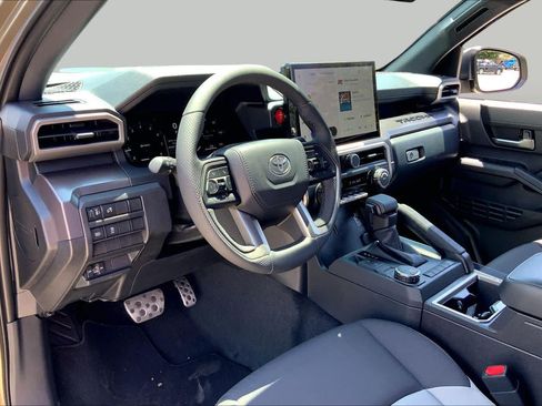 Used 2026 Toyota Tacoma TRD Sport RWD image 17