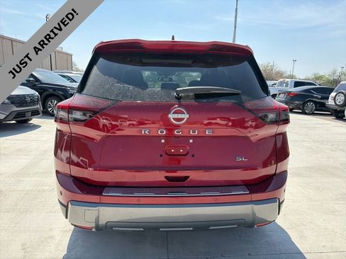 Certified 2024 Nissan Rogue SL w/ SL Premium Package image 6