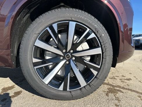 New 2026 Volvo XC90 B5 Core w/ Protection Package Premier AWD/4WD image 10