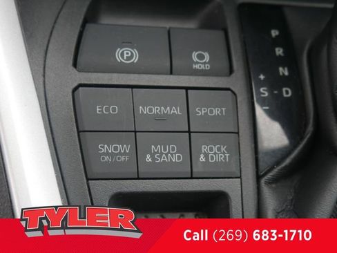 Used 2021 Toyota RAV4 XLE w/ Convenience Package AWD/4WD image 35