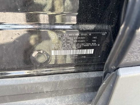 Used 2025 Toyota RAV4 XLE image 13