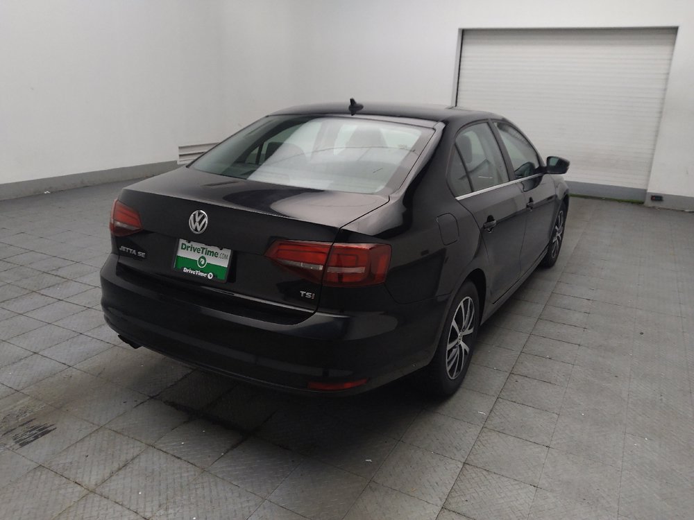 Used 2017 Volkswagen Jetta SE FWD image 9
