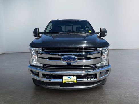 Used 2017 Ford F350 Lariat w/ Lariat Value Package AWD/4WD image 8