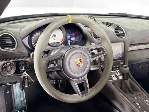 Certified 2025 Porsche 718 Boxster Spyder RS RWD image 12
